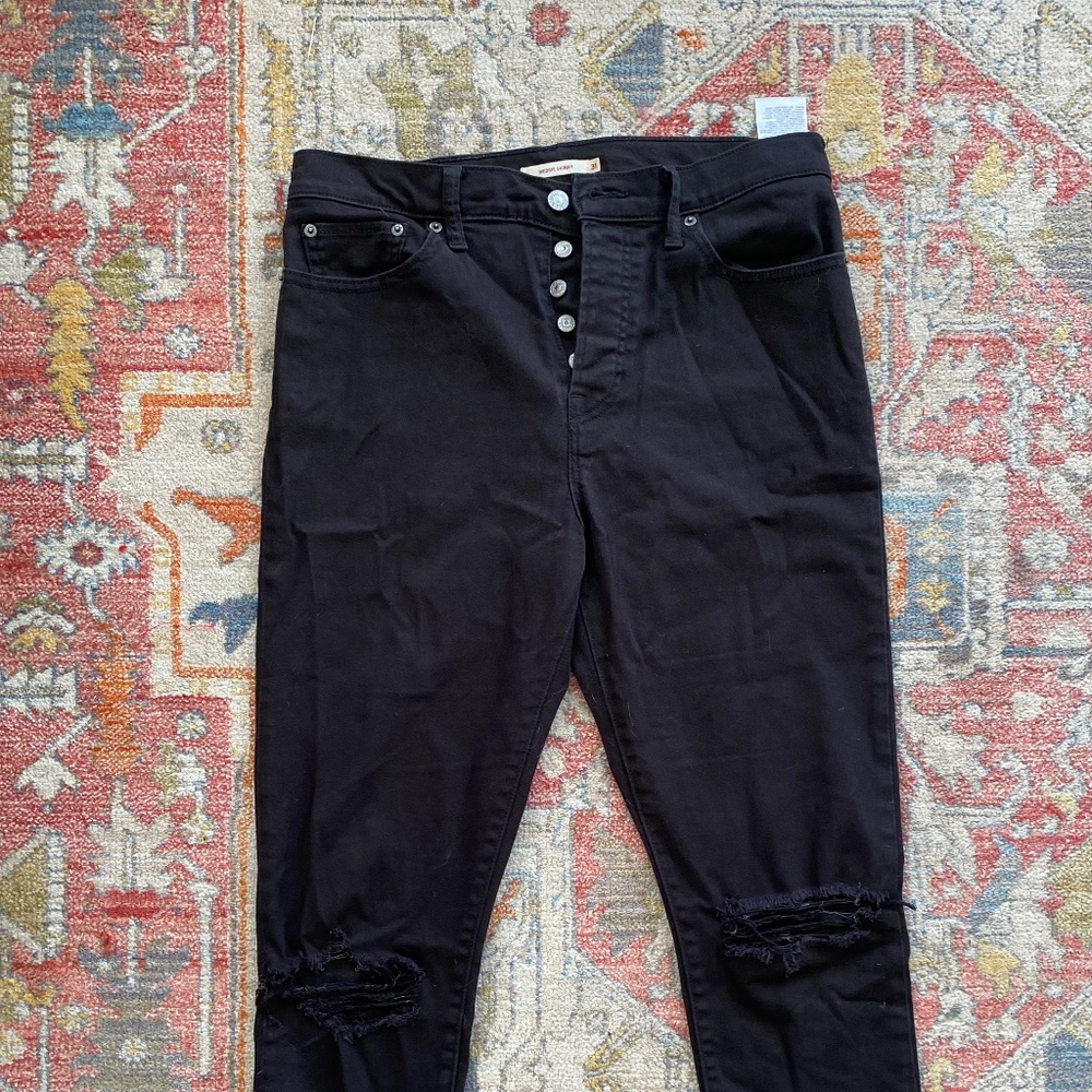 Levi’s Wedgie Skinny jeans distressed size 31 black